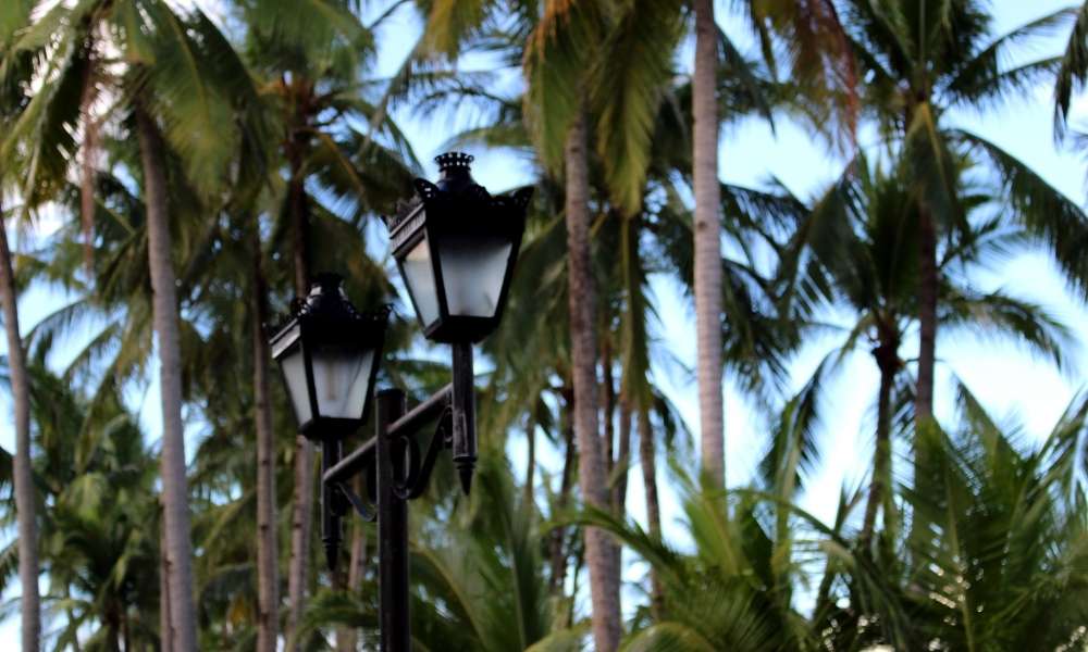How to Install a Lamp Post Outdoor