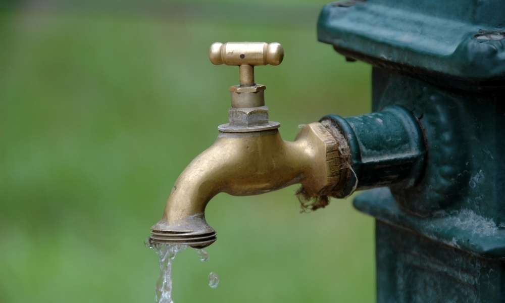 How to Insulate Outdoor Faucet