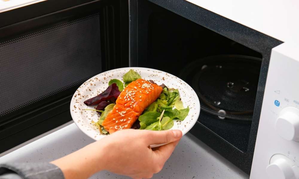 Cooking Fish In the Microwave