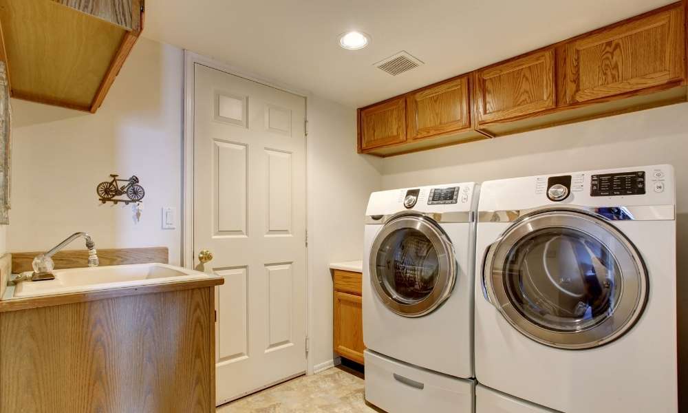 The Benefits of Using the Washer and Dryer