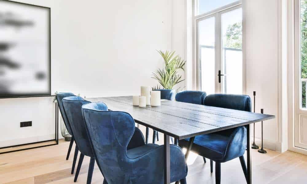 Tips for Moving a Dining Room Set