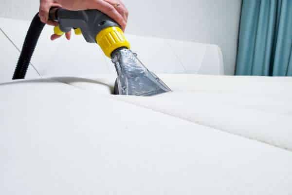 Cleaning And Drying mattress 