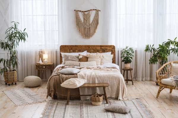 Decorating On A Budget to Old Bedroom Furniture