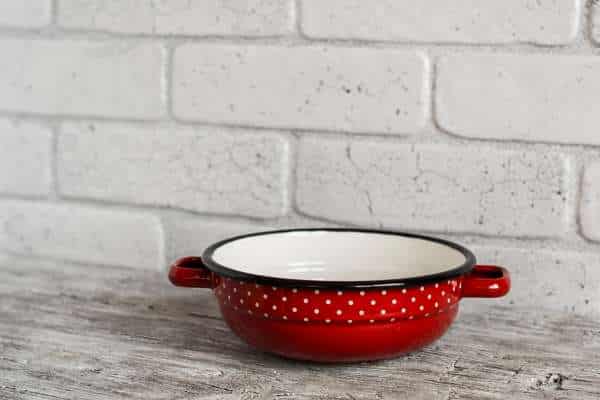 Protect The Enamel From Scratching To Cookware