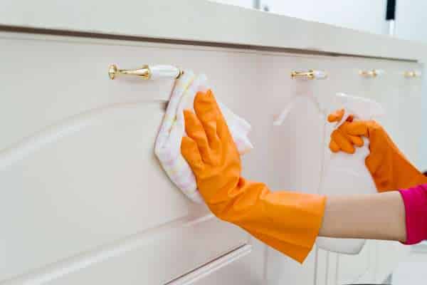 Cleaning Cabinet Hardware