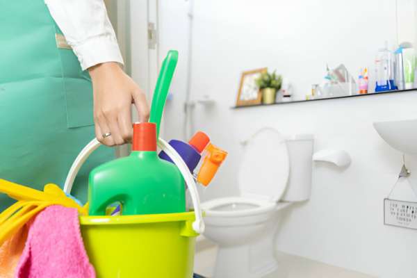 Effective Cleaning Solutions For Toilet Brushes