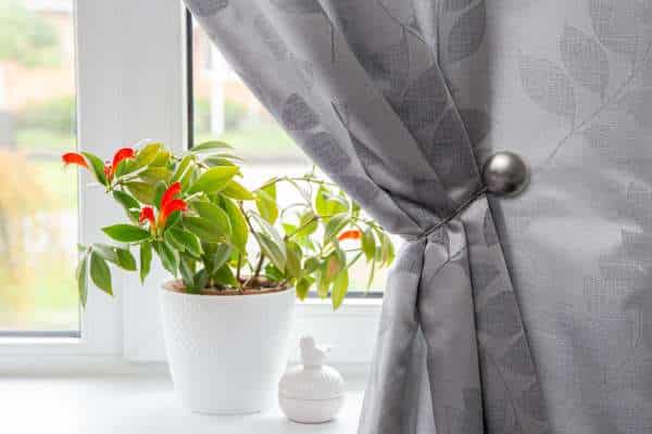 Using Magnetic Curtain Hangers