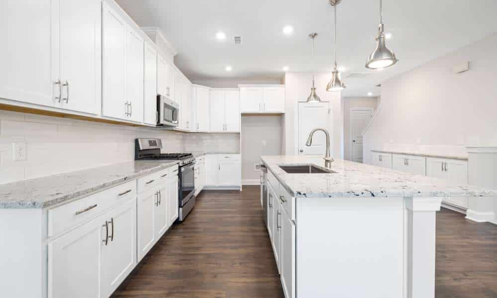 White Cabinets In Kitchen What Color Walls