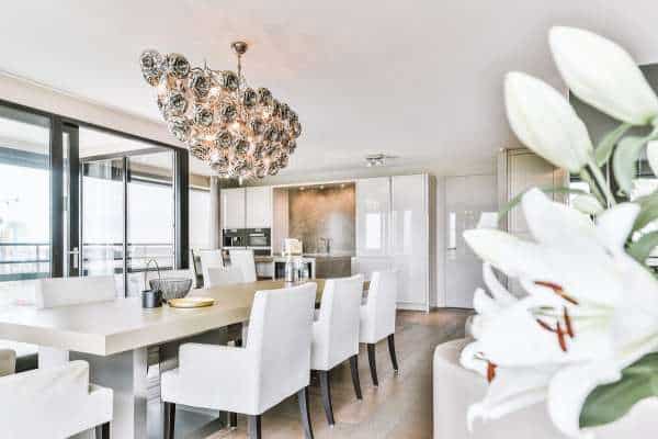 Influential Factors: The Puzzle of Perfect Height For Dining Room