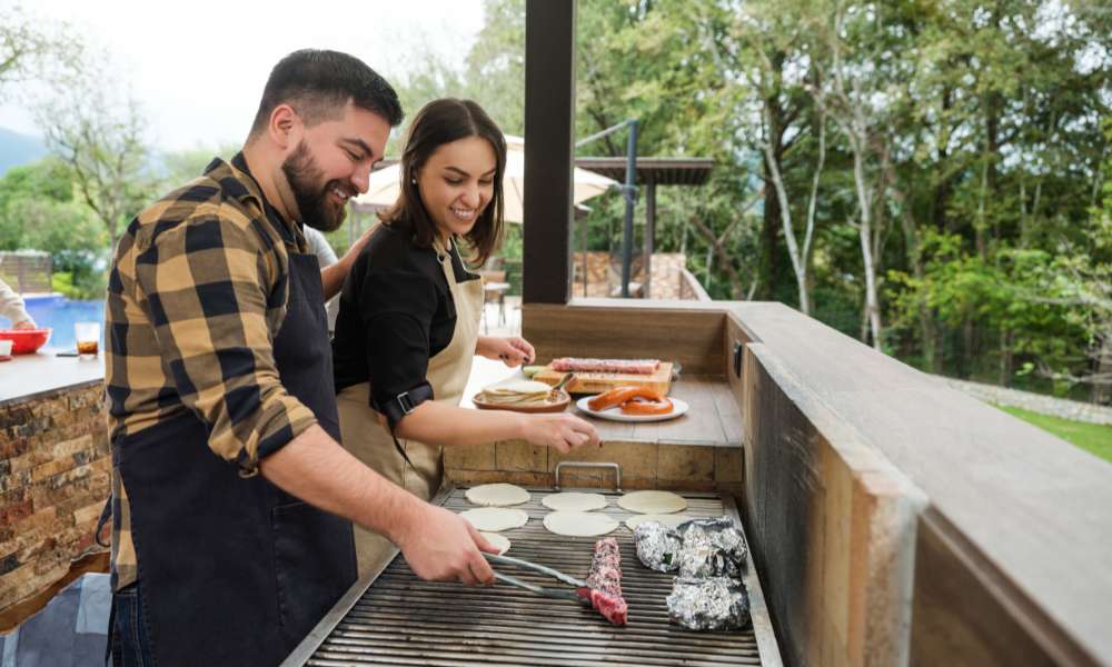 small outdoor bbq kitchen ideas