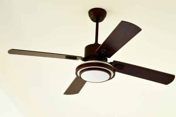 Best Ceiling Fan Blade Materials for Bedroom Use