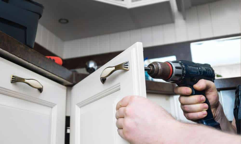 Install Kitchen Cabinet Handles