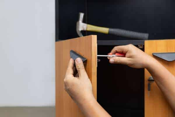 Understanding the Basics of How to Install Kitchen Cabinet Handles